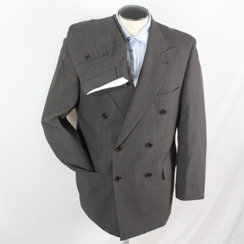 HUGO BOSS grey double breasted 2 piece suit 42R US